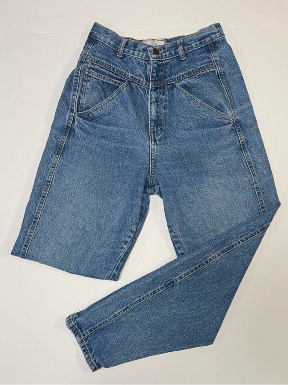VTG High Rise 90s Tapered Straight Leg Mom Jeans Essentials Functional Clothing
